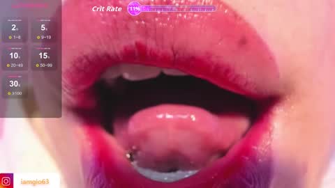 Snapshot of monica_amberr chatting on October 16, 3:51 am I am Gio online show from October 16, 3:51 am