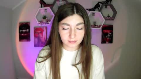 Snapshot of monica_sweets chatting on September 13, 6:13 am sweet girl and shine body online show from September 13, 6:13 am