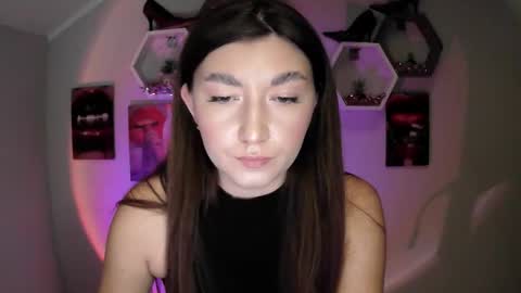 Snapshot of monica_sweets chatting on September 23, 10:07 am sweet girl and shine body online show from September 23, 10:07 am