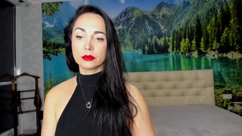 monica_weisss online show from January 16, 11:16 pm