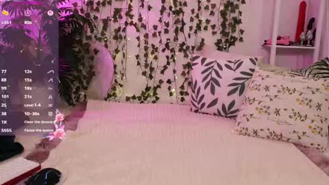 monicaasis online show from April 18, 6:01 pm