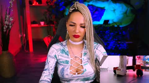 Monika online show from February 5, 11:34 am