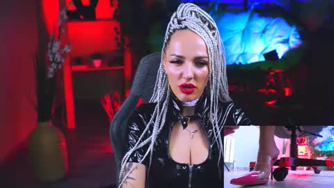 Monika online show from February 10, 5:30 pm