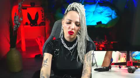 Monika online show from February 21, 3:10 pm