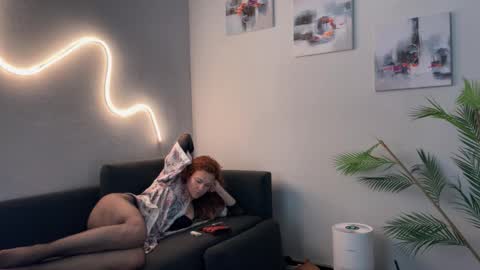 Snapshot of monicami chatting on January 17, 10:42 am Monica online show from January 17, 10:42 am