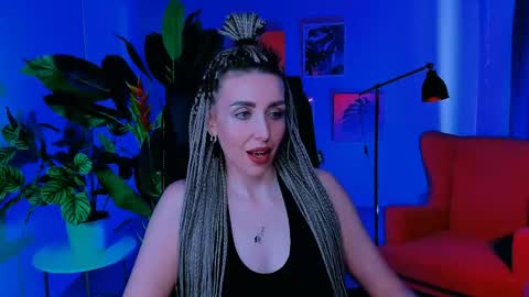 Snapshot of monicariley chatting on May 17, 1:29 pm monicariley online show from May 17, 1:29 pm