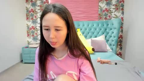 Snapshot of monicasway chatting on December 5, 4:14 pm Monica online show from December 5, 4:14 pm