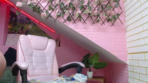 monickhot303av online show from March 27, 5:57 am