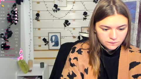 Monika online show from October 31, 8:59 am