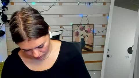 Snapshot of monika_youu chatting on June 19, 1:15 pm Monika online show from June 19, 1:15 pm