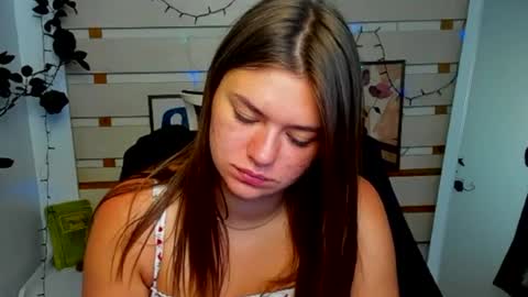 Snapshot of monika_youu chatting on June 24, 6:56 am Monika online show from June 24, 6:56 am