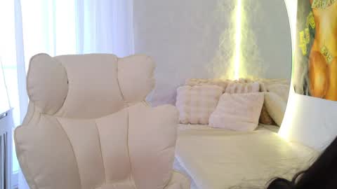 Ask me online show from April 3, 10:46 am