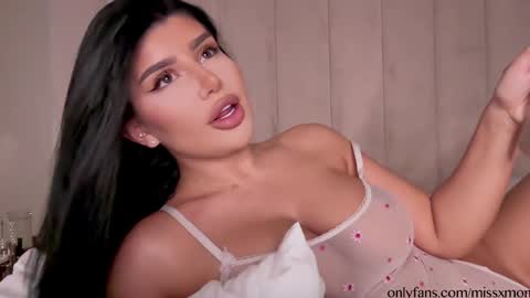 Alessia online show from November 2, 11:18 pm