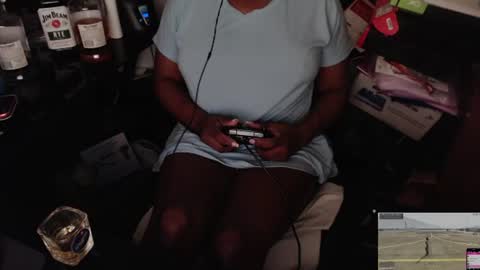 Monique Miles online show from June 20, 7:44 am