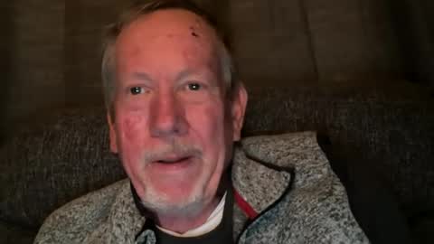 Snapshot of monkeedance chatting on December 8, 2:18 am Monkee Dance online show from December 8, 2:18 am