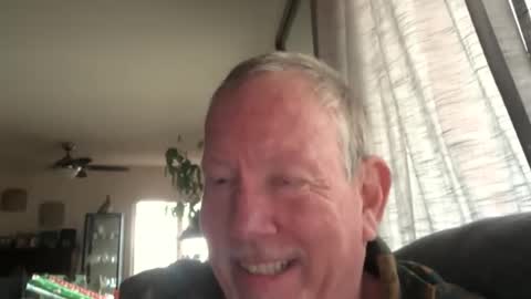 Snapshot of monkeedance chatting on December 16, 5:54 pm Monkee Dance online show from December 16, 5:54 pm