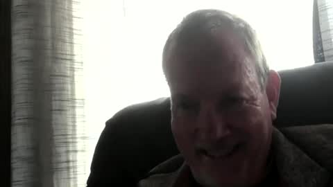 Snapshot of monkeedance chatting on December 23, 5:43 pm Monkee Dance online show from December 23, 5:43 pm