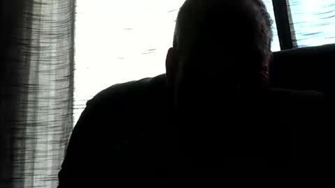 Snapshot of monkeedance chatting on December 24, 8:05 pm Monkee Dance online show from December 24, 8:05 pm