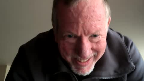 Snapshot of monkeedance chatting on February 3, 8:03 pm Monkee Dance online show from February 3, 8:03 pm