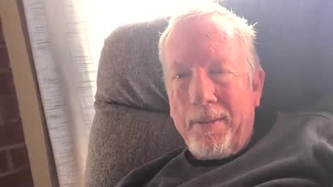 Snapshot of monkeedance chatting on February 9, 9:39 pm Monkee Dance online show from February 9, 9:39 pm