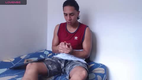 Snapshot of monkey_uchiha77 chatting on April 19, 4:39 pm simon dice online show from April 19, 4:39 pm