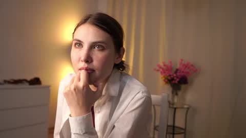 Jenny online show from November 12, 2:06 pm