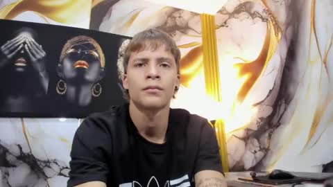 Snapshot of mono_blonde chatting on June 2, 11:34 am mono_blonde online show from June 2, 11:34 am
