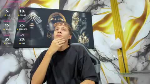 Snapshot of mono_blonde chatting on June 21, 11:46 am mono_blonde online show from June 21, 11:46 am