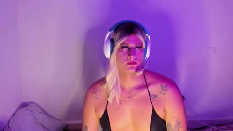 veronika ind online show from March 7, 8:00 pm