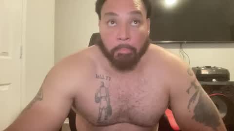 Snapshot of monsterdom9 chatting on December 3, 2:52 am monsterdom9 online show from December 3, 2:52 am