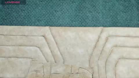 Linda Darling online show from December 5, 6:44 pm