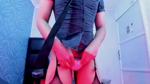 Snapshot of monthiee chatting on September 9, 1:38 am monthiee online show from September 9, 1:38 am