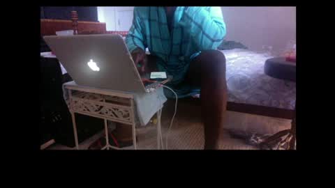 Snapshot of montydxxx2 chatting on June 10, 7:35 pm montydxxx2 online show from June 10, 7:35 pm
