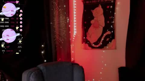 Snapshot of moon__girl chatting on September 14, 6:40 pm Roxy online show from September 14, 6:40 pm