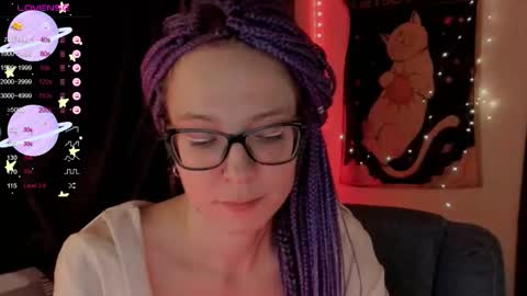 Snapshot of moon__girl chatting on September 29, 9:08 pm Roxy online show from September 29, 9:08 pm