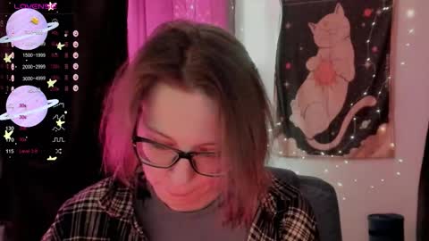 Snapshot of moon__girl chatting on October 30, 7:58 pm Roxy online show from October 30, 7:58 pm