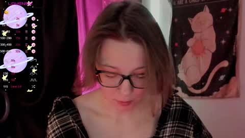 Snapshot of moon__girl chatting on November 2, 9:50 pm Roxy online show from November 2, 9:50 pm