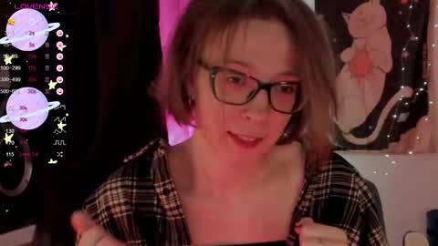 Snapshot of moon__girl chatting on November 7, 7:47 pm Roxy online show from November 7, 7:47 pm