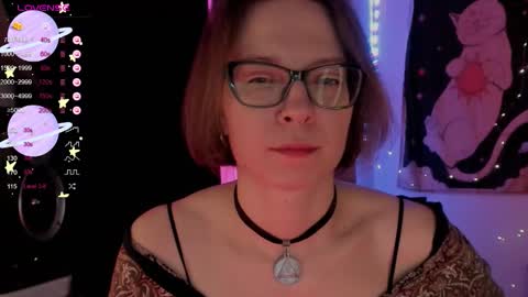 Snapshot of moon__girl chatting on November 9, 7:45 pm Roxy online show from November 9, 7:45 pm