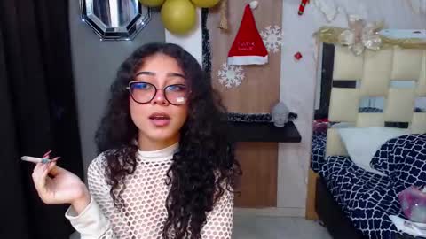 moon_and_fire_ online show from November 20, 12:11 am