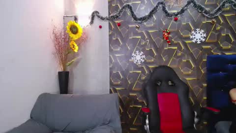 moon_and_fire_ online show from January 19, 6:06 am