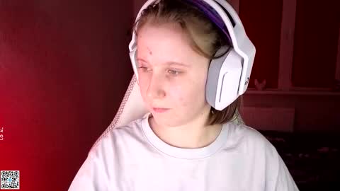 Lola online show from September 14, 4:39 pm