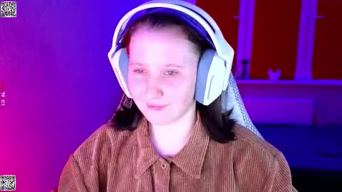 Lola online show from January 10, 3:47 pm