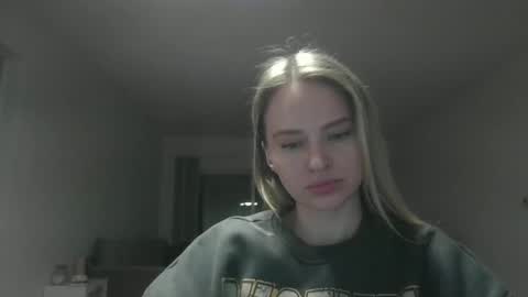 moon_light_girl online show from March 3, 4:14 am