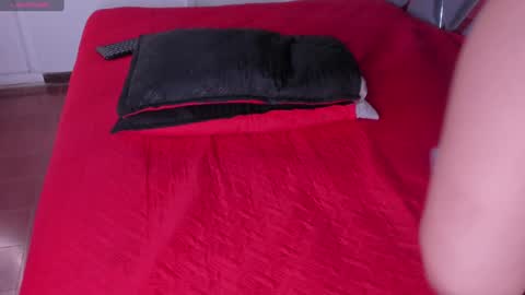 Luna  online show from January 21, 9:46 pm