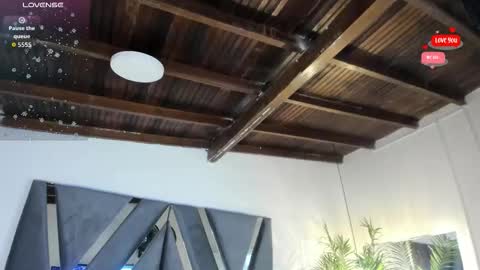 Luna  online show from December 17, 6:14 pm