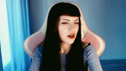  sophie  online show from May 8, 4:56 pm
