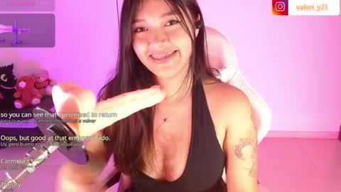 Snapshot of moonbella_bell chatting on May 31, 5:15 am bell online show from May 31, 5:15 am