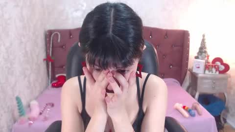 Charlotte online show from December 22, 5:21 pm