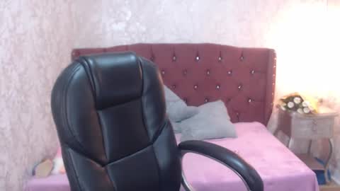 Charlotte online show from January 8, 5:59 pm